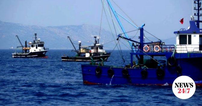 Βίντεο: Καταστροφική και παράνομη αλιεία από Τουρκικές μηχανότρατες