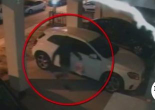 Βίντεο-ντοκουμέντο: Η στιγμή που ο δράστης αφήνει τον εκρηκτικό μηχανισμό στο σπίτι του Σάββα Αναστασιάδη