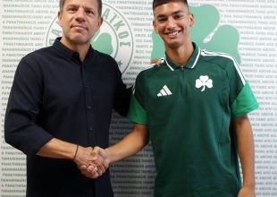 Ο Παναθηναϊκός έδωσε επαγγελματικά συμβόλαια σε έξι ποδοσφαιριστές της Ακαδημίας του