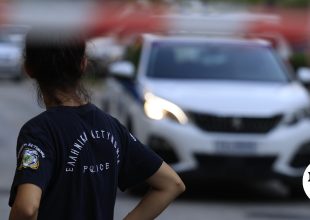 Νέα Σμύρνη: Τη σκότωσε και αυτοκτόνησε – Τι βλέπει η ΕΛ.ΑΣ πίσω από το έγκλημα