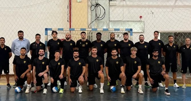 Με χαμόγελα και υψηλές φιλοδοξίες η πρώτη του χάντμπολ ανδρών της ΑΕΚ