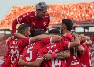 ELABET: Combo με έμφαση στα ημίχρονα του Βέλεζ Σάρσφιλντ – Ιντεπεντιέντε