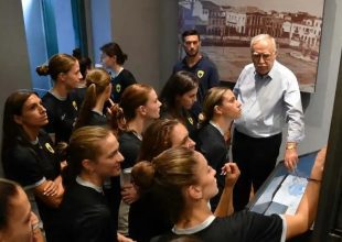 Στο Μουσείο Καλαβρυτινού Ολοκαυτώματος η ομάδα ποδοσφαίρου γυναικών της ΑΕΚ