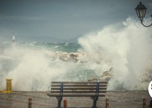 Θυελλώδεις άνεμοι σαρώνουν τη χώρα – Πού έφτασαν τα 130 χλμ./ώρα