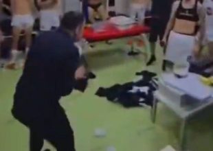 Ασύλληπτο σκηνικό με τον πρόεδρο της Ντιναμό Τιράνων στα αποδυτήρια: Τα χρήματα στη μαύρη σακούλα και το πριμ ενόψει Πάφου