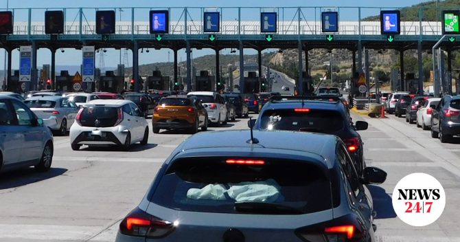 Δεκαπενταύγουστος: Αναχωρούν και οι τελευταίοι εκδρομείς