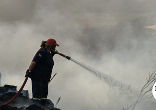 Φωτιά στις Βαμβακές Κορινθίας