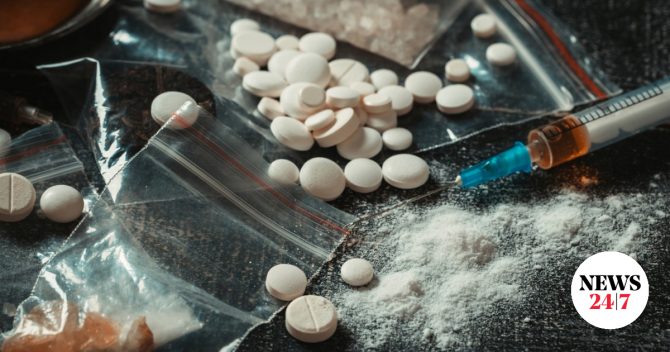 Συνελήφθη ψυχίατρος που παρασκεύαζε ναρκωτικά
