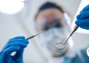 Σε κώμα 53χρονος που πήγε στην Τουρκία για τοποθέτηση φθηνών εμφυτευμάτων δοντιών