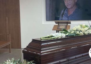 Νίκος Καλογερόπουλος: Στη Ριτσώνα το “ύστατο χαίρε” στον ηθοποιό