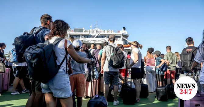 Κορυφώνεται η έξοδος του Αυγούστου – Στο 100% η πληρότητα για τα νησιά