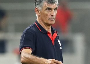 Ολυμπιακός: Οσα είπε στον Ρέντη ο Μεντιλίμπαρ για τις αλλαγές στον τρόπο παιχνιδιού των ερυθρόλευκων