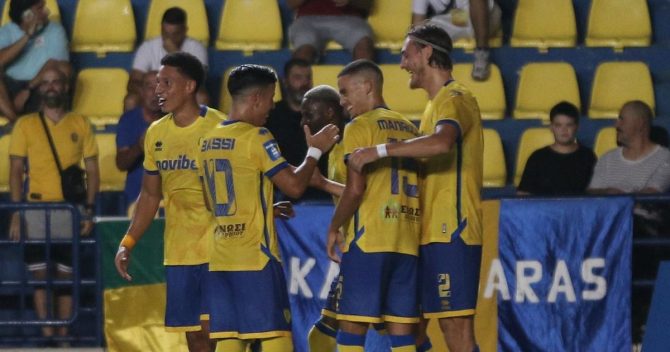 Παναιτωλικός – Καλαμάτα 2-0: Τα γκολ των Γκράναθ και Σουμά διπλασίασαν τις νίκες των Αγρινιωτών στη Stoiximan Super League