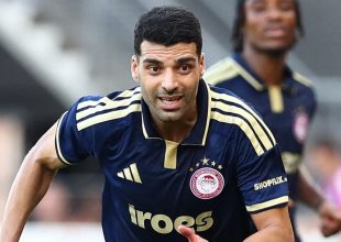 Ολυμπιακός: Αποχαιρέτησε τους συμπαίκτες του στον Ρέντη ο Ταρέμι και φεύγει για την Αλ Ουάσλ