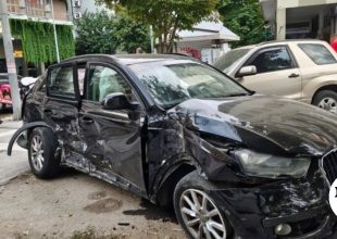Τροχαίο στη Θεσσαλονίκη: Συγκρούστηκαν δύο οχήματα και έπεσαν πάνω σε άλλα έξι