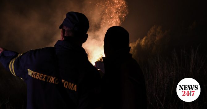Φωτιά στον Ασπρόπυργο – Επιχειρούν ισχυρές δυνάμεις της Πυροσβεστικής