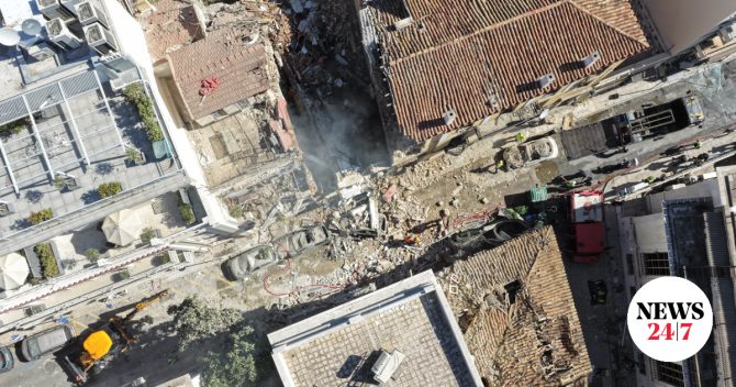 Έκρηξη στην Πλάκα: Πέντε αγνοούμενοι, καμία ένδειξη ζωής στα συντρίμμια