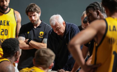 Ήττα από την Τραμπζονσπόρ για την ΑΕΚ – Με Εφές στον μικρό τελικό