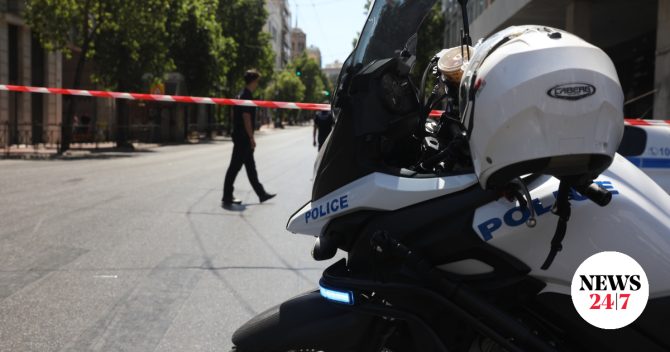 Συναγερμός στη Νίκαια: Άνδρας κρατά όμηρο γυναίκα στο σπίτι του