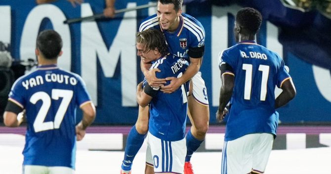 Serie A: Τρίτη σερί νίκη για την Κόμο του Δουβίκα που ανέβηκε στη 2η θέση, δίχως φρένα η Ρόμα έπιασε κορυφή