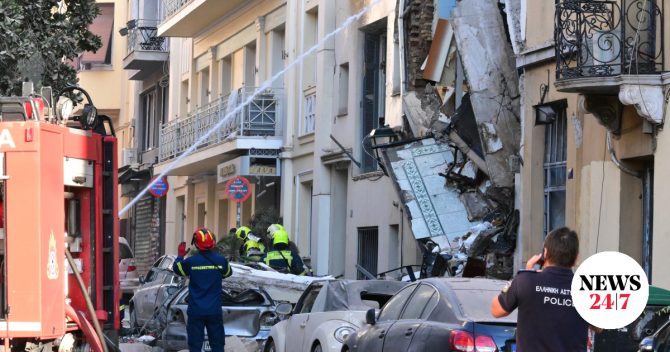 Διαλυμένο τοπίο: Οι πρώτες εικόνες από το σημείο της έκρηξης στην Πλάκα