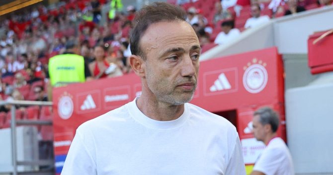 Κόντης: “Μεγάλη, τεράστια νίκη – Είμαι πολύ χαρούμενος που προπονώ αυτή την ομάδα”