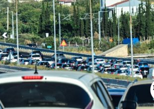 Καραμπόλα έξι οχημάτων στην Αθηνών