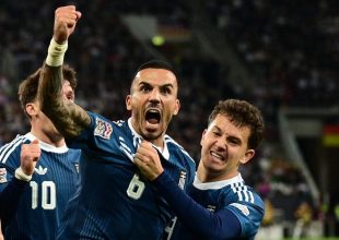 Εθνική Ελλάδας: Η ηγετική ομιλία του Παυλίδη και οι πανηγυρισμοί στο γκολ του Κουρμπέλη απέναντι στη Γερμανία