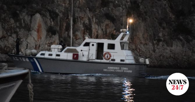 Βάρκα με 77 μετανάστες ανατράπηκε στη Γαύδο – Ένας ανασύρθηκε χωρίς τις αισθήσεις του