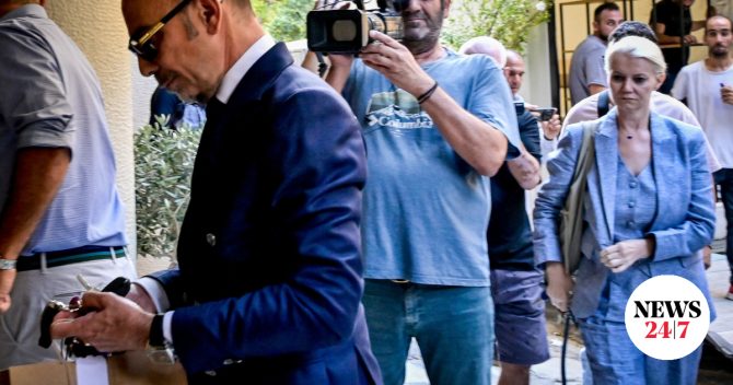 Θάνατος Μαζωνάκη: Καρέ-καρέ τα κρίσιμα λεπτά στο ιατρείο του Κολωνακίου