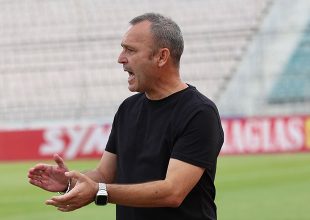 Μπράτσος: «Με γκολ που ακυρώθηκε και ένα πέναλτι, δεν έχω να πω κάτι – Ολος ο κόσμος είδε» (VID)
