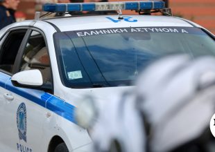 Σε κρίσιμη κατάσταση ο 29χρονος που μαχαίρωσαν στο κέντρο της Αθήνας