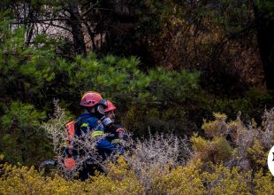Τραγωδία στη Ρόδο: Νεκρός πυροσβέστης σε επιχείρηση διάσωσης περιπατητών