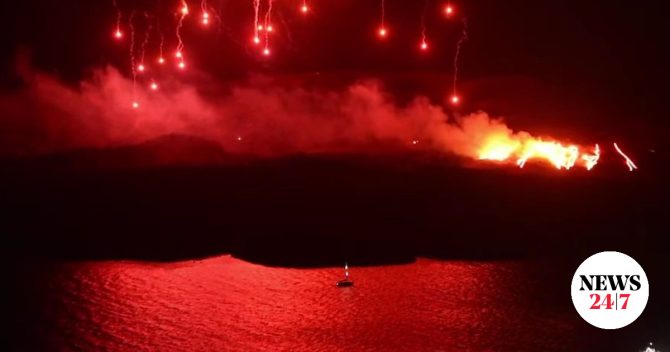Φαντασμαγορικό θέαμα στη Σαντορίνη: Έγινε αναπαράσταση της έκρηξης του ηφαιστείου