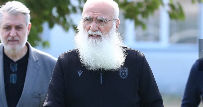 ΠΑΟΚ: Ο Σαββίδης στην προπόνηση του Δικεφάλου, μίλησε με παίκτες και επιτελείο