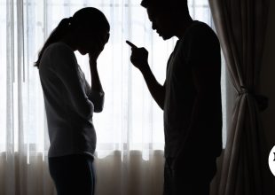 Ενδοοικογενειακή βία στο Ηράκλειο: Τη χτύπησε με καλώδιο και απείλησε να τη σκοτώσει