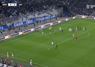 Η κεφαλιά του Έσε για το 0-1 του Ολυμπιακού (VID)