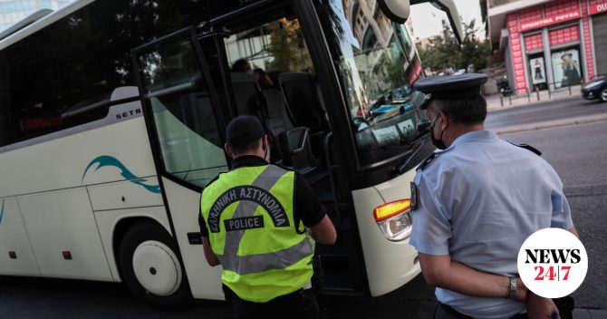 Μενίδι: Πούλμαν του καζίνο βγήκε από την πορεία του και προσέκρουσε σε δέντρο