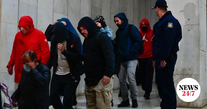 Χωριάτικο: Ποινική δίωξη για δέκα κακουργήματα και δύο πλημμελήματα στους 59