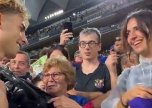 Μπαρτσελόνα: Το επικό τετ α τετ του Φερμίν με τη γιαγιά του, το οποίο έφερε κλάμα και δώρο ένα αδιάβροχο