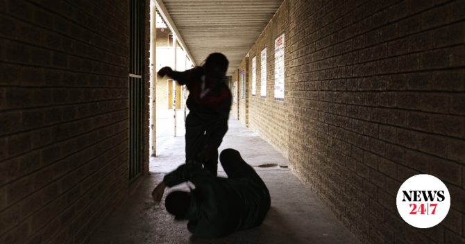 Κρήτη: Βίντεο από τον ξυλοδαρμό 12χρονου έξω από σχολείο