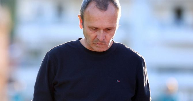Μπράτσος: “Αυτός είναι ο τρόπος διαμαρτυρίας μου, δεν θέλω να σχολιάσω κάτι για το παιχνίδι”