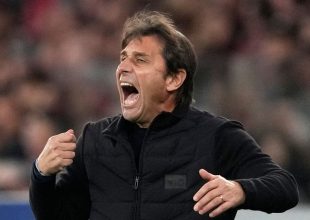 Μάντσεστερ Γιουνάιτεντ: Ο Άσλεϊ Γιανγκ εξήγησε για ποιο λόγο θα φέρει την καταστροφή η πρόσληψη του Κόντε