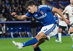 Κόμο – Σασουόλο 2-0: Συνέχισε τις πτήσεις στους αιθέρες με οδηγό τον Δουβίκα