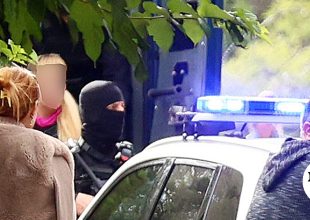 Υπόθεση Marfin: Προθεσμία να απολογηθούν πήραν οι τρεις – Ένταση έξω από το δικαστήριο