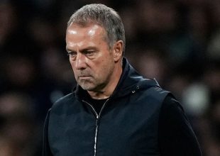 Φλικ: “Οι τίτλοι δεν κερδίζονται τον Οκτώβριο αλλά τον Ιούνιο, κάναμε λάθη με την Παρί επειδή δεν είμαστε φρέσκοι”