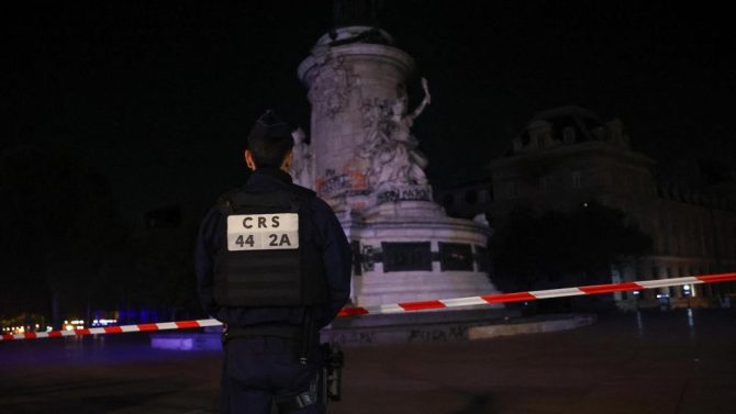 Μετατέθηκε το Παρί Σεν Ζερμέν – Λυών λόγω επεισοδίων Μετατέθηκε το Παρί Σεν Ζερμέν – Λυών λόγω επεισοδίων