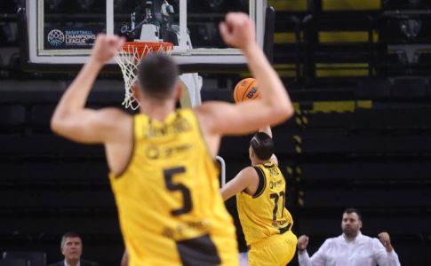 Το θρίλερ στη Sunel Arena – Από το τρίποντο του Μπάρτλεϊ στο νικητήριο λέι απ του Ερτέλ (VIDEO)