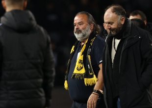 Δεν υπήρξε ένταση ανάμεσα σε Ηλιόπουλο – Σαββίδη