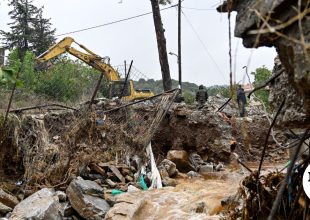 Θαμμένη στη λάσπη η Κρήτη: Ανυπολόγιστες ζημιές σε δρόμους, καλλιέργειες, υποδομές